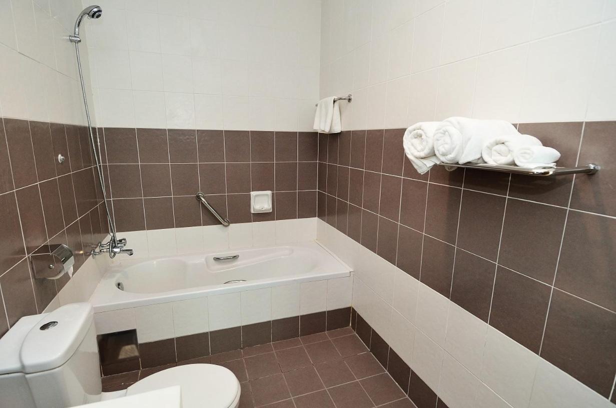 Holiday Villa Hotel&Suites Kota Bharu Esterno foto