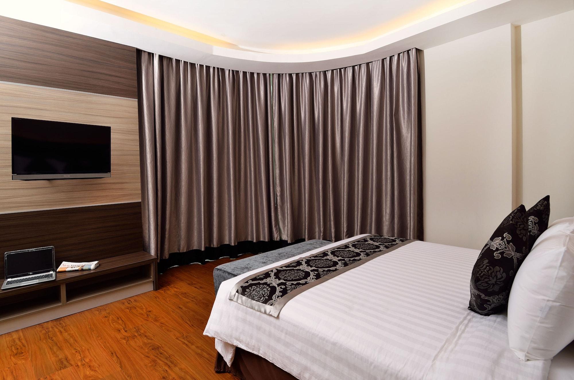 Holiday Villa Hotel&Suites Kota Bharu Esterno foto
