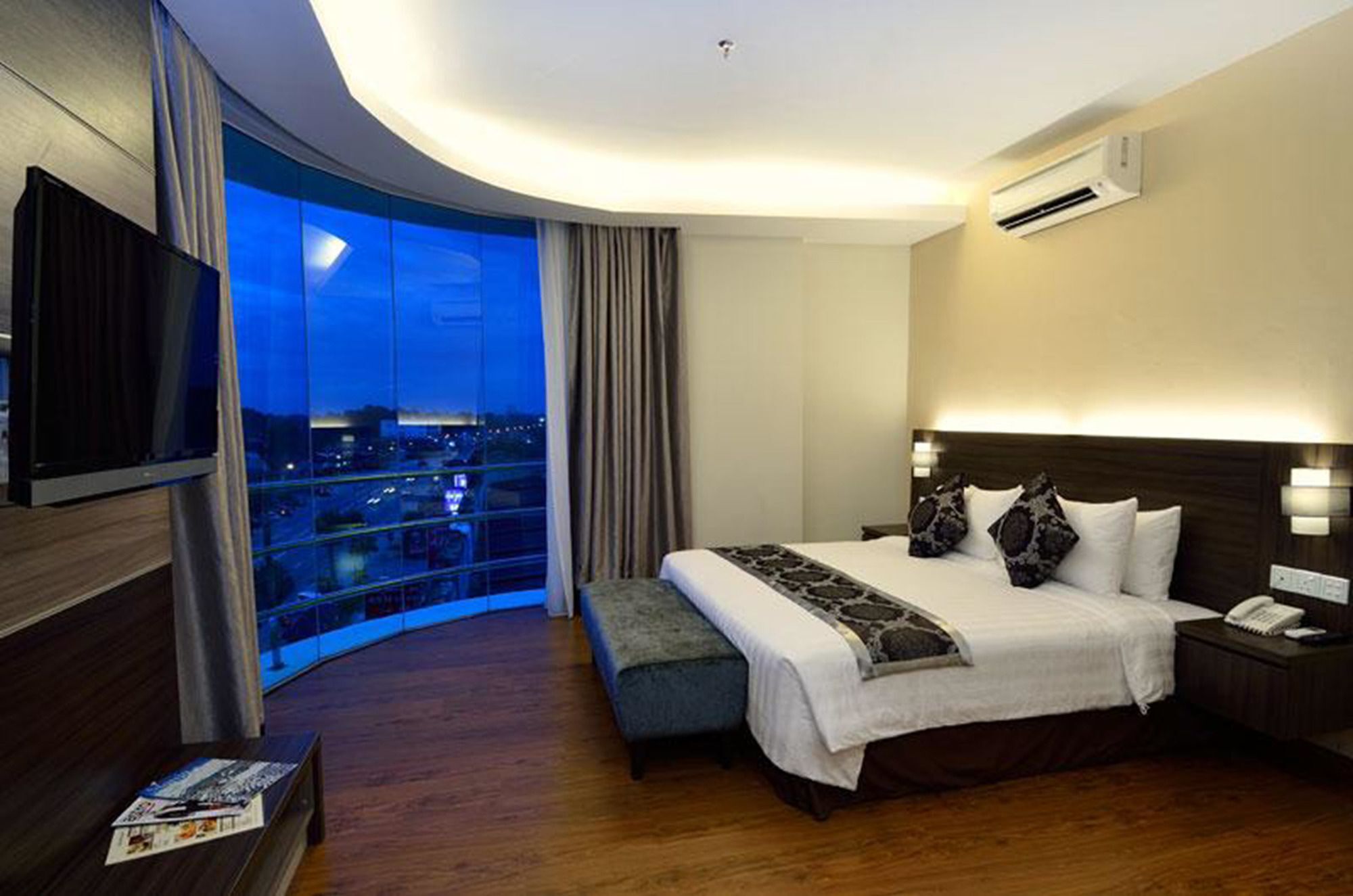 Holiday Villa Hotel&Suites Kota Bharu Esterno foto